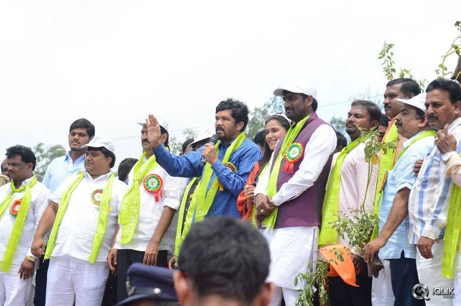 Celebs-participating-Haritha-Haaram-Event